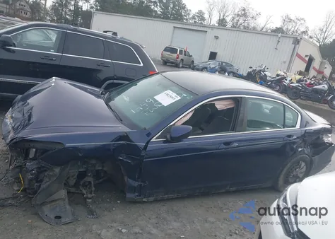 2011 Honda Accord 2.4 Lx z USA, uszkodzony, nr VIN 1HGCP2F30BA124953